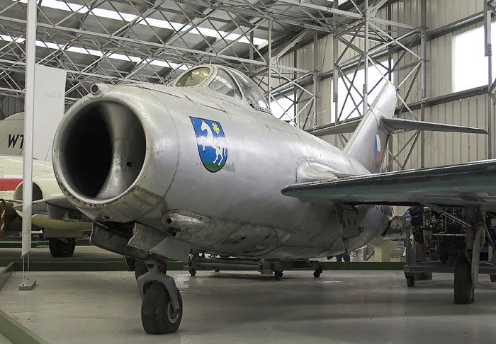 3677 Mig 15