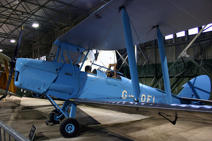 De Havilland Tiger Moth,G-AOEL