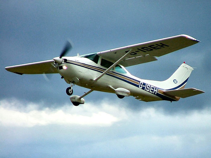 Cessna 172, G-ISEH