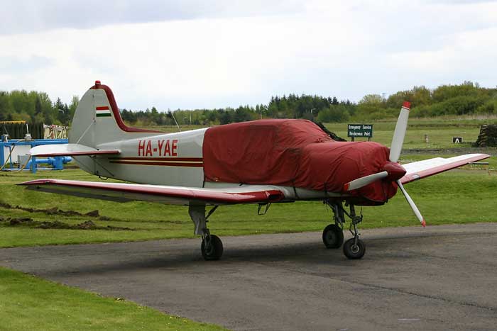 HA-YAE Yak-18T