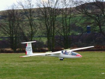 Glider 215 comes in for a landing