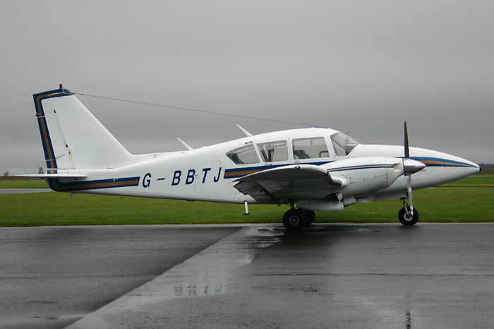 G-BBTJ Pa23 Aztec