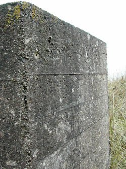 Cube and mould marks